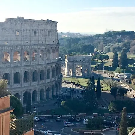 Superattico Sul Colosseo * Rom