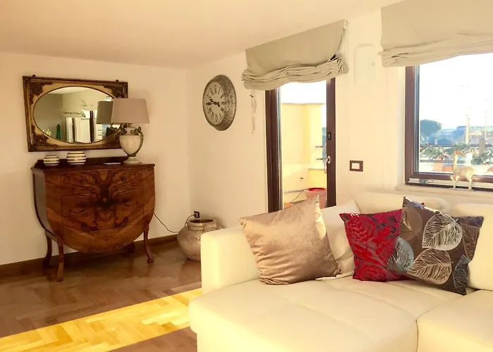 דירה Superattico Sul Colosseo רומא